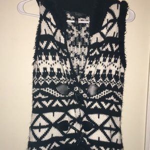 Jessica Simpson sweater vest